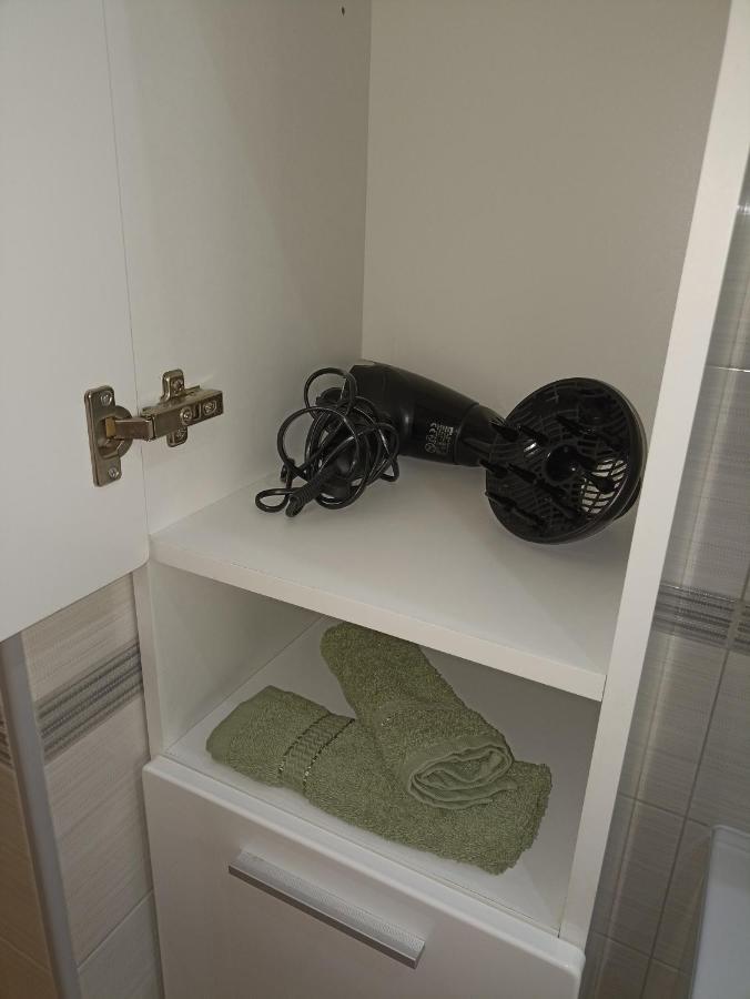 Appartamento Apartman Lara Zara Esterno foto