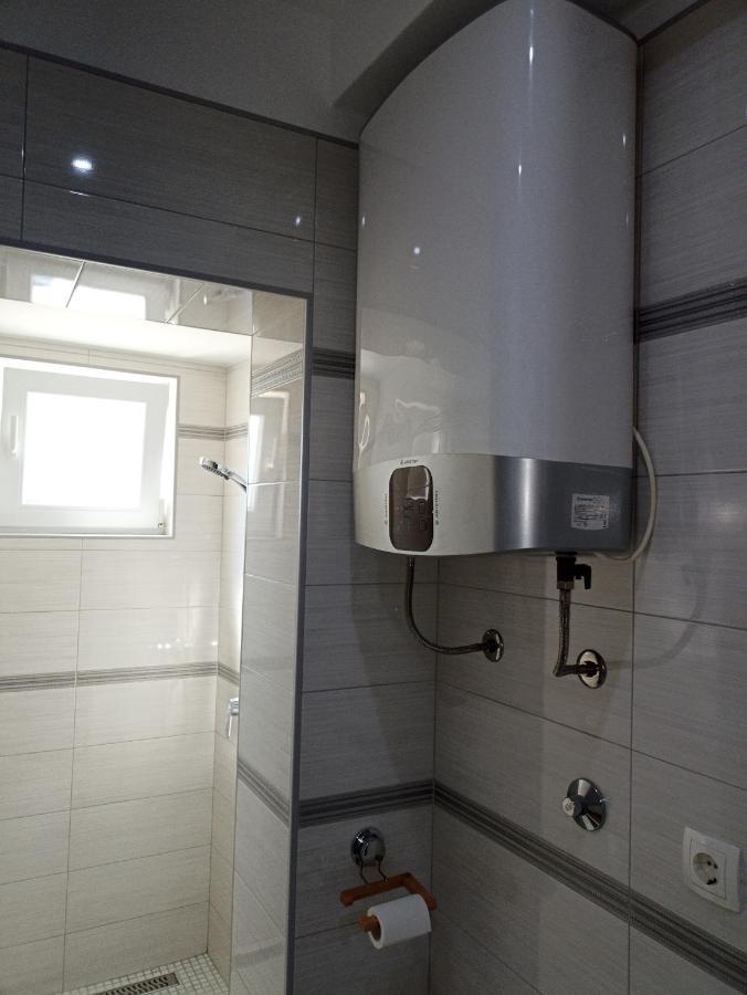 Appartamento Apartman Lara Zara Esterno foto