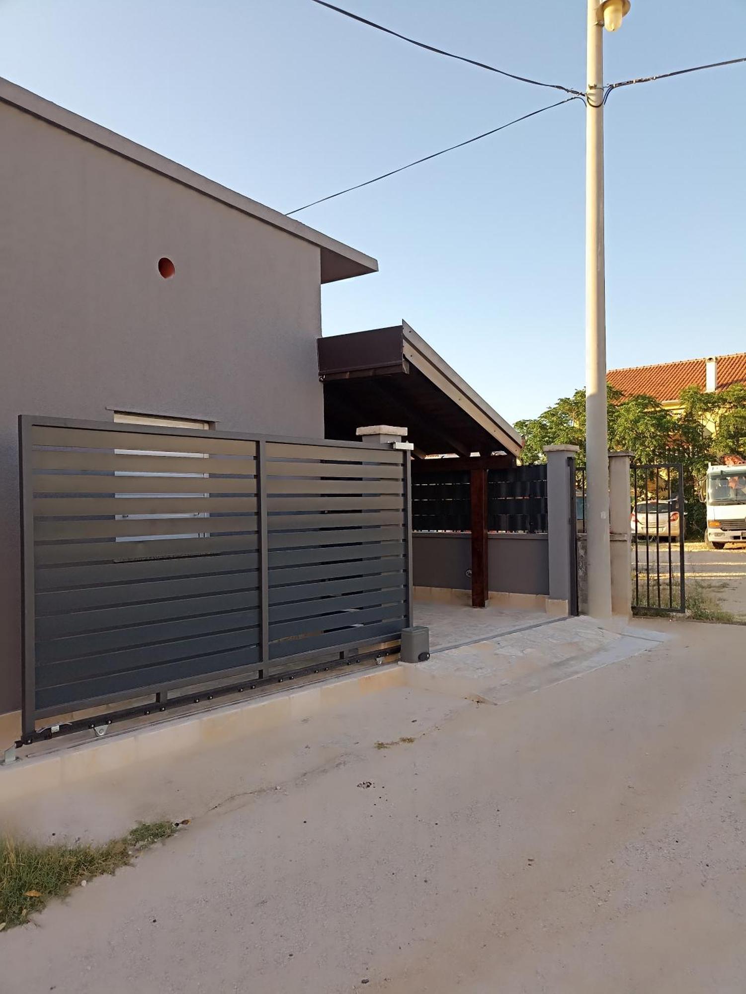 Appartamento Apartman Lara Zara Esterno foto